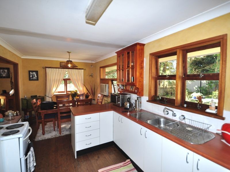 73 Day Street, Wyoming NSW 2250