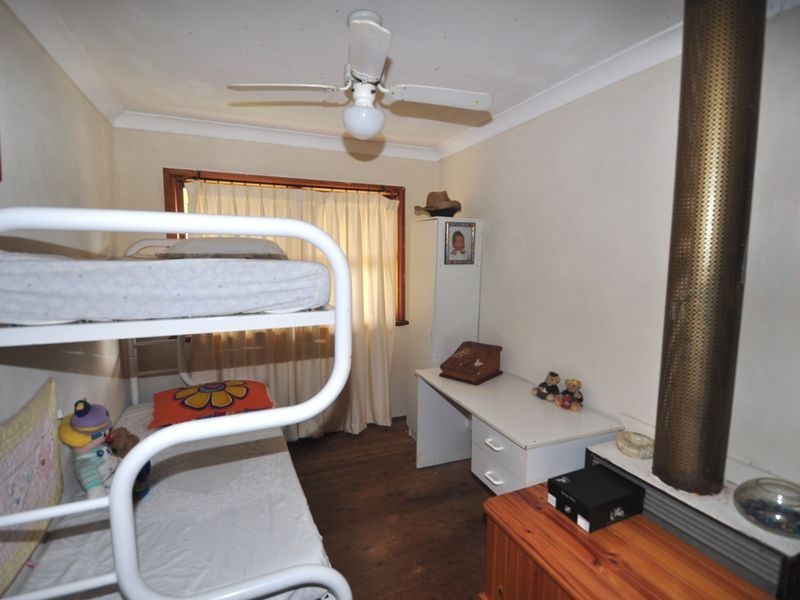 73 Day Street, Wyoming NSW 2250