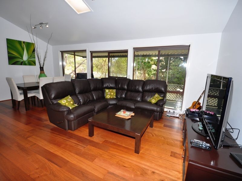 3 Dougal Drive, Wyoming NSW 2250