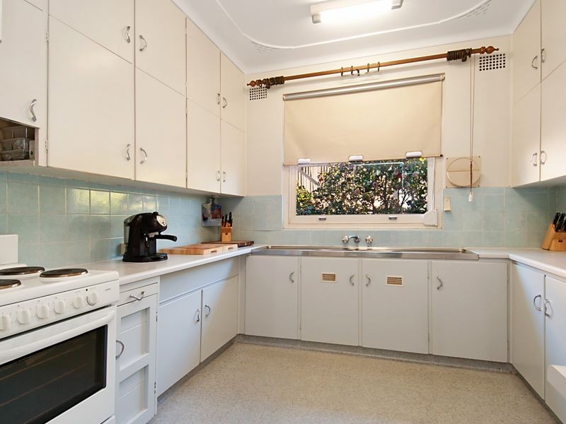 20 Frederick Street, Point Frederick NSW 2250