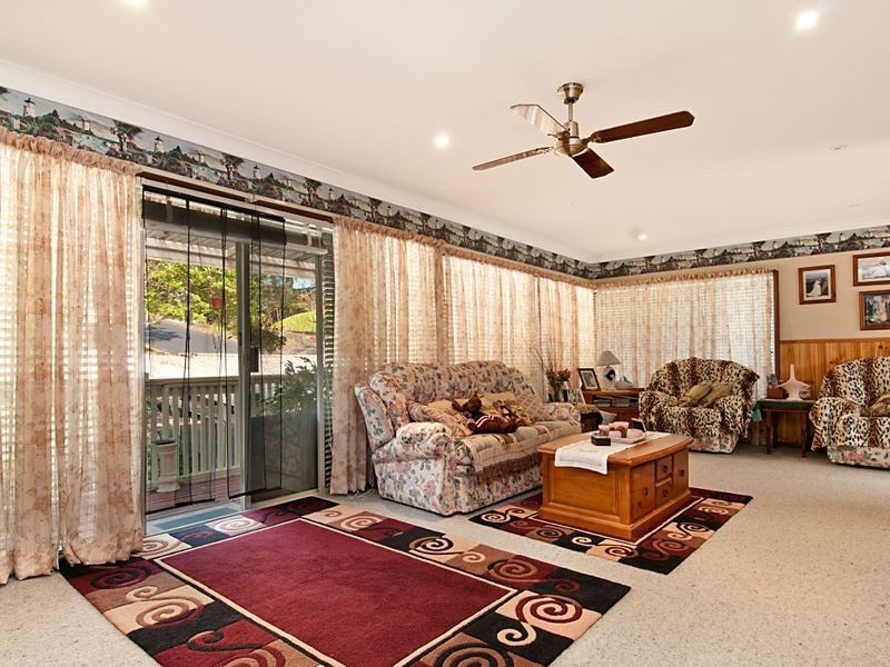 11 Lemon Tree Street, Wyoming NSW 2250