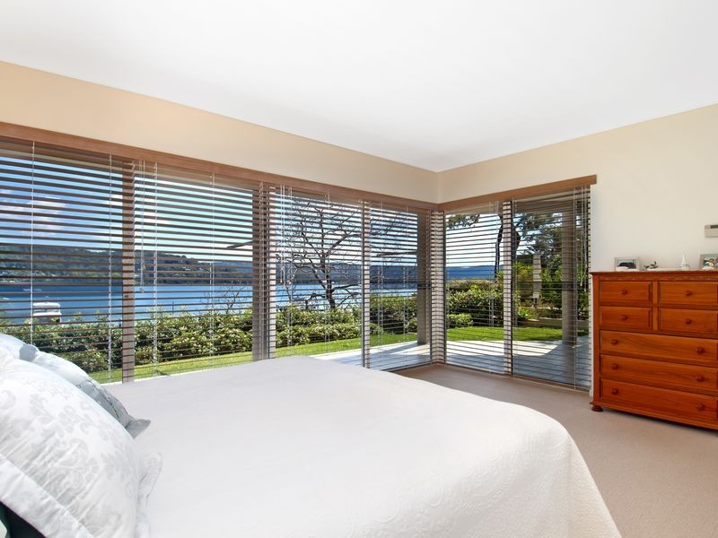 30 Albany Street, Point Frederick NSW 2250