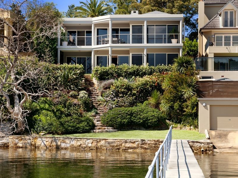 30 Albany Street, Point Frederick NSW 2250