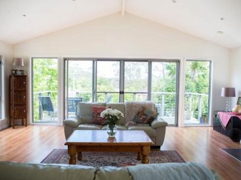 19 Angus Avenue, Wyoming NSW 2250