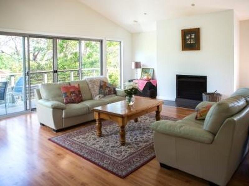 19 Angus Avenue, Wyoming NSW 2250