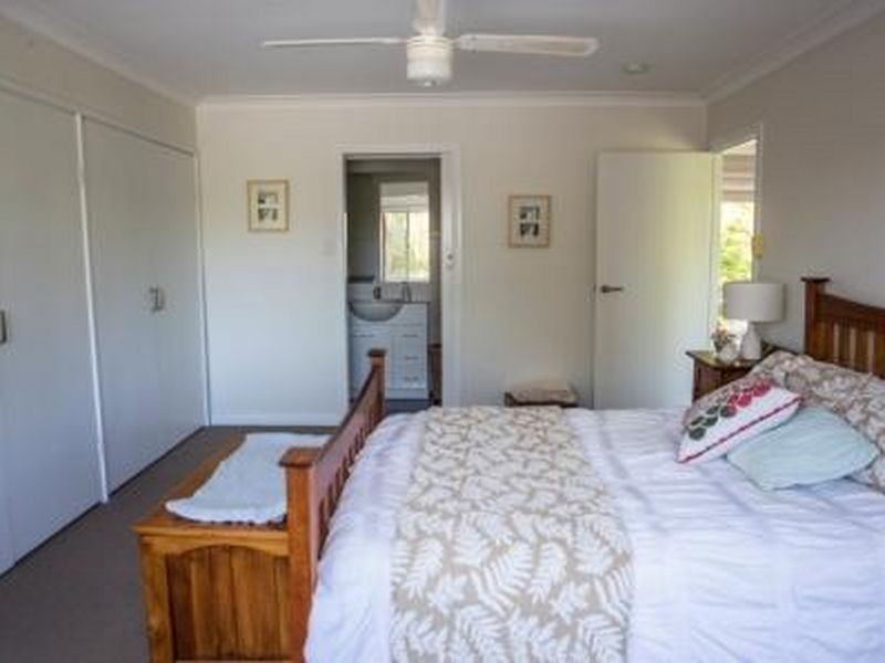 19 Angus Avenue, Wyoming NSW 2250