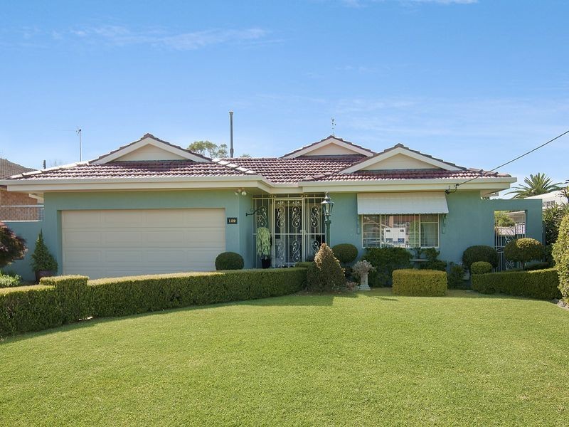 159 Albany Street, Point Frederick NSW 2250