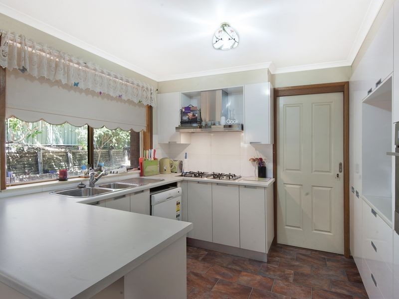 92 Newling Street, Lisarow NSW 2250