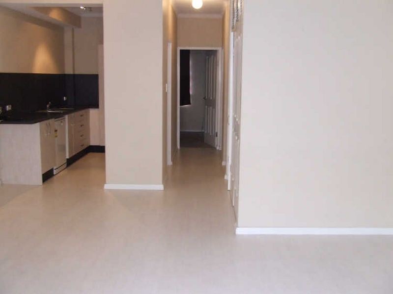 2/76 Faunce Street, Gosford NSW 2250