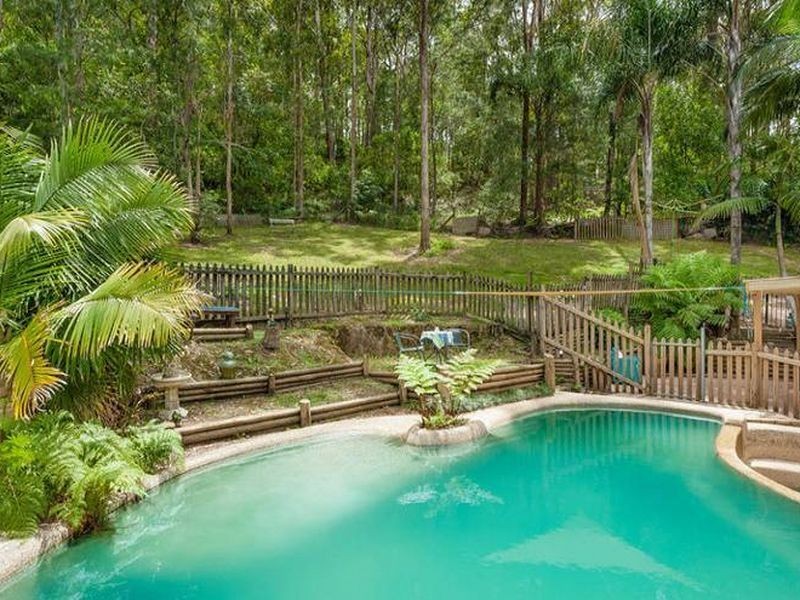 7 Dana Close, Wyoming NSW 2250