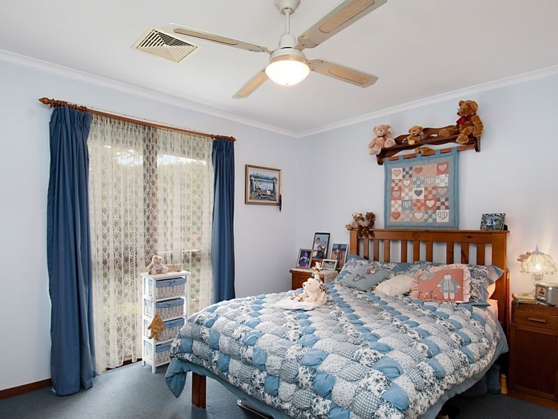 18 Woodside Terrace, Narara NSW 2250