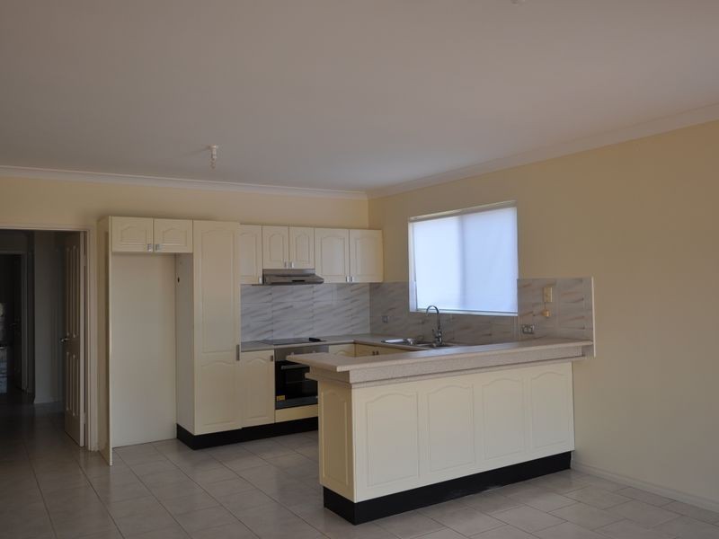 4/105 Henry Parry Drive, Gosford NSW 2250