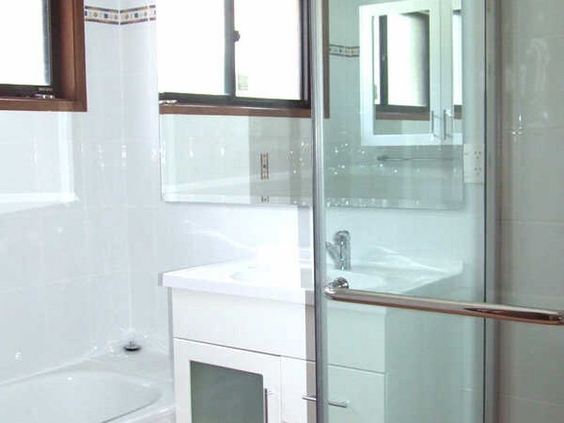 4 Kent Street, Niagara Park NSW 2250