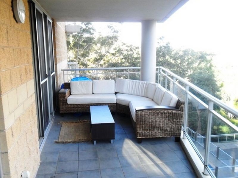 232/80 John Whiteway Drive, Gosford NSW 2250