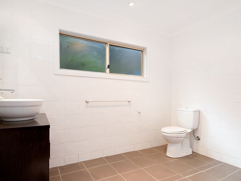 641 Pacific Highway, Wyoming NSW 2250