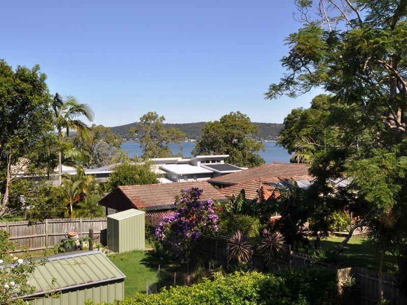 11 Harrison Street, Point Frederick NSW 2250