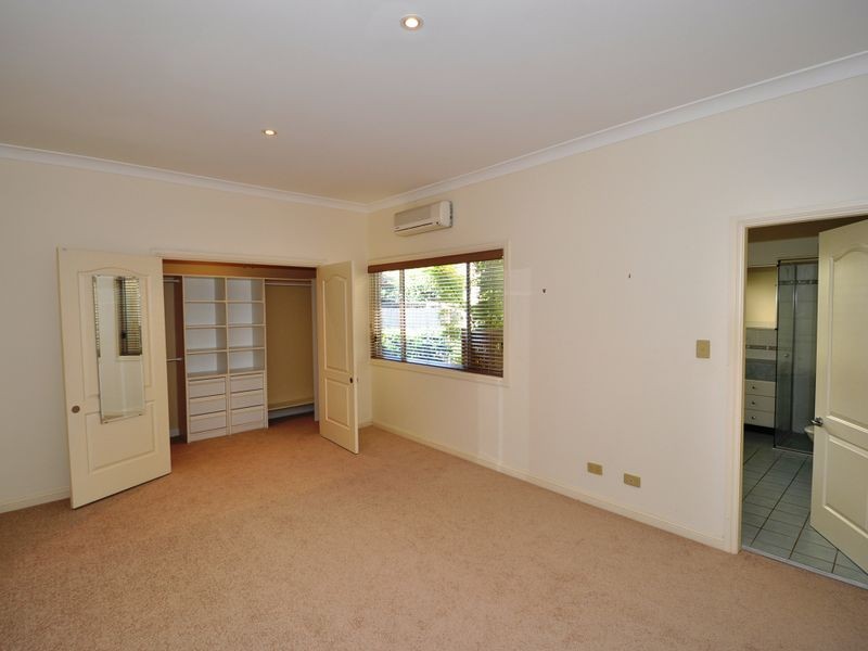 11 Harrison Street, Point Frederick NSW 2250
