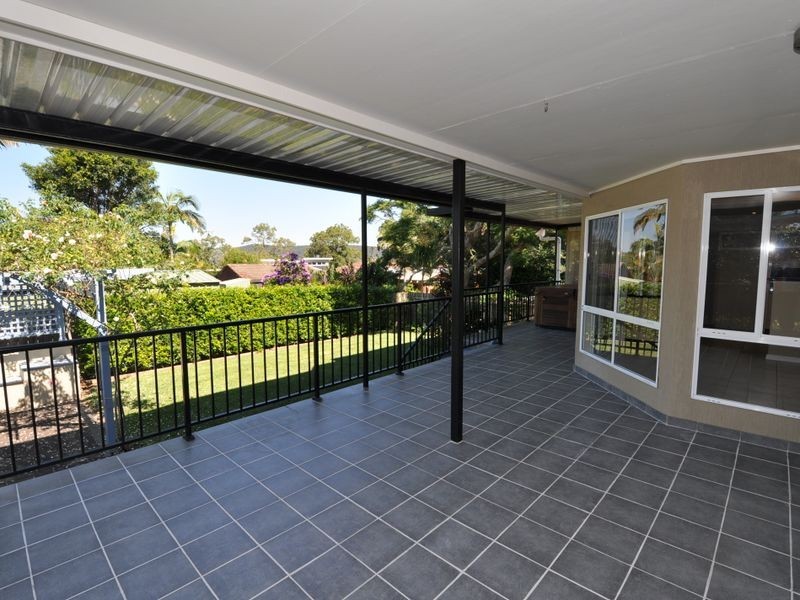 11 Harrison Street, Point Frederick NSW 2250
