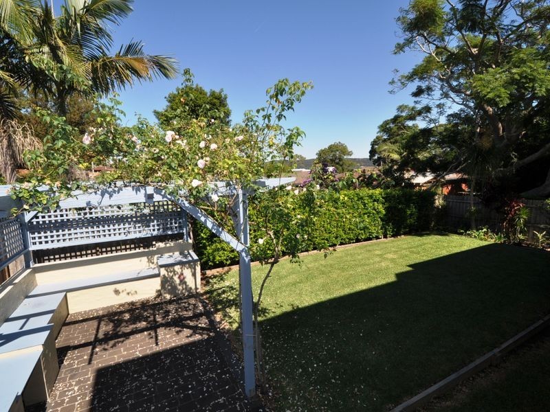 11 Harrison Street, Point Frederick NSW 2250