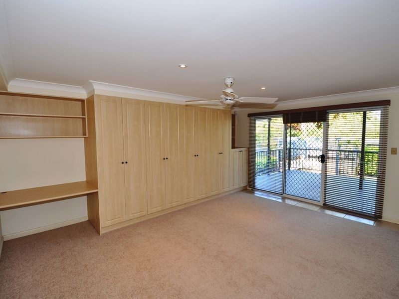 11 Harrison Street, Point Frederick NSW 2250