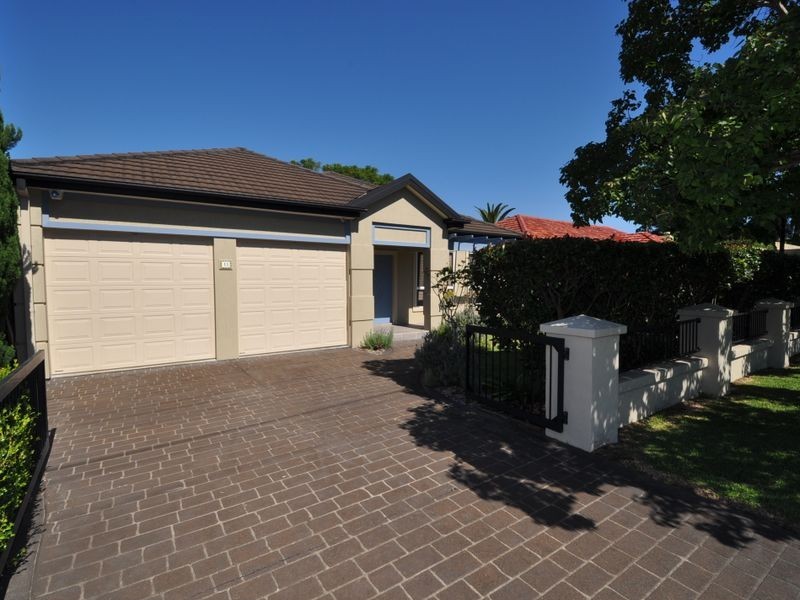 11 Harrison Street, Point Frederick NSW 2250