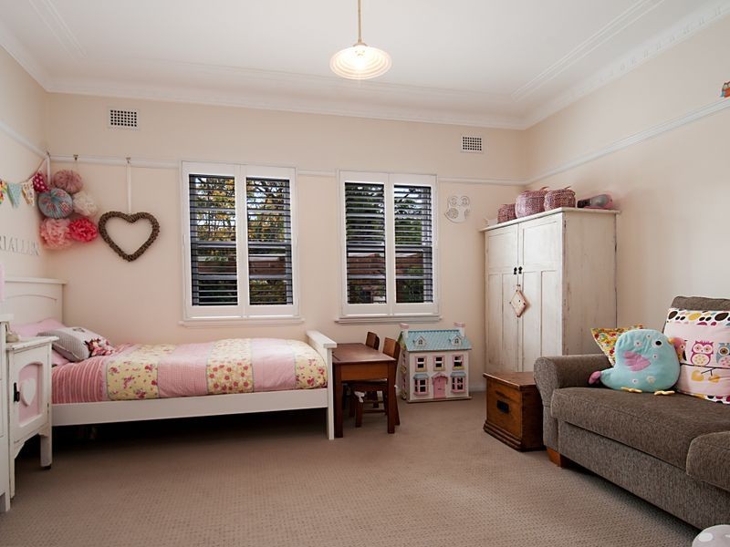 2 Nurra Road, Narara NSW 2250