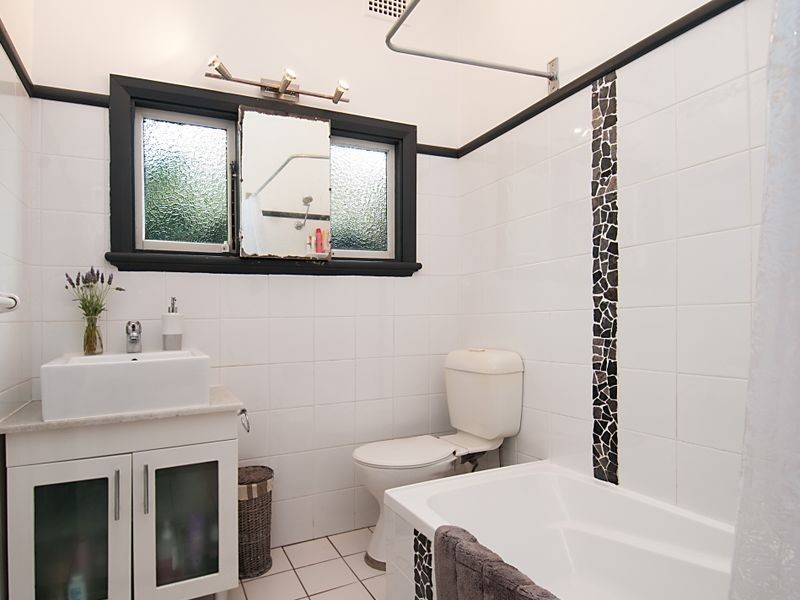 2 Nurra Road, Narara NSW 2250