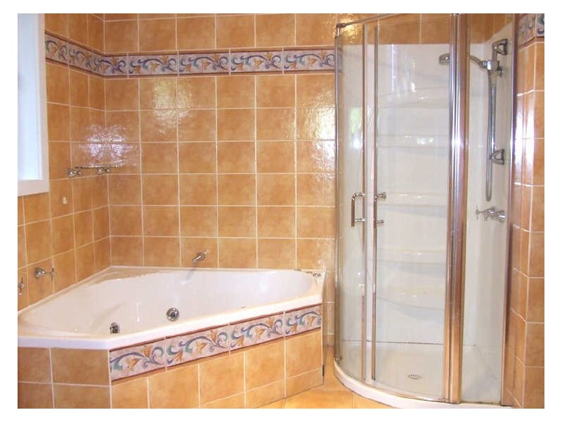 76 Malison Street, Wyoming NSW 2250