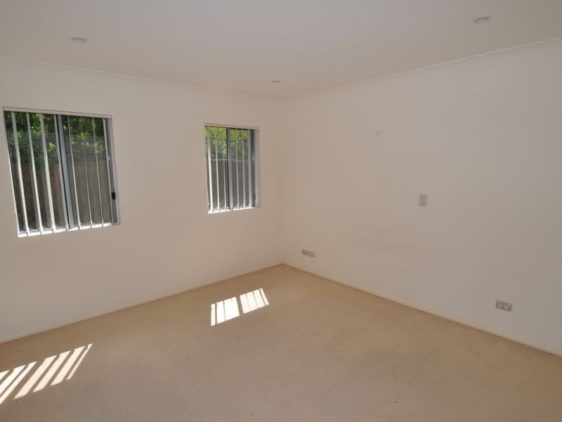 12/13-15 Moore Street, West Gosford NSW 2250