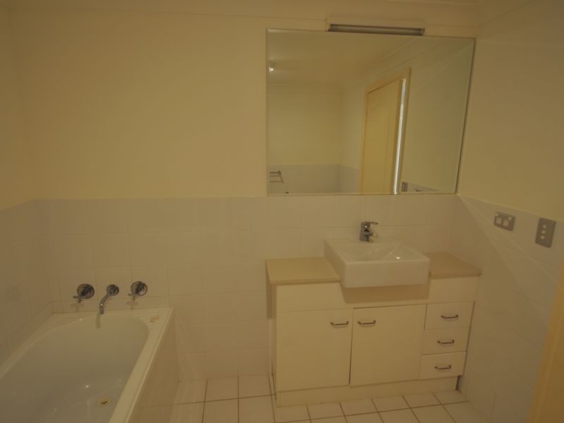 12/13-15 Moore Street, West Gosford NSW 2250