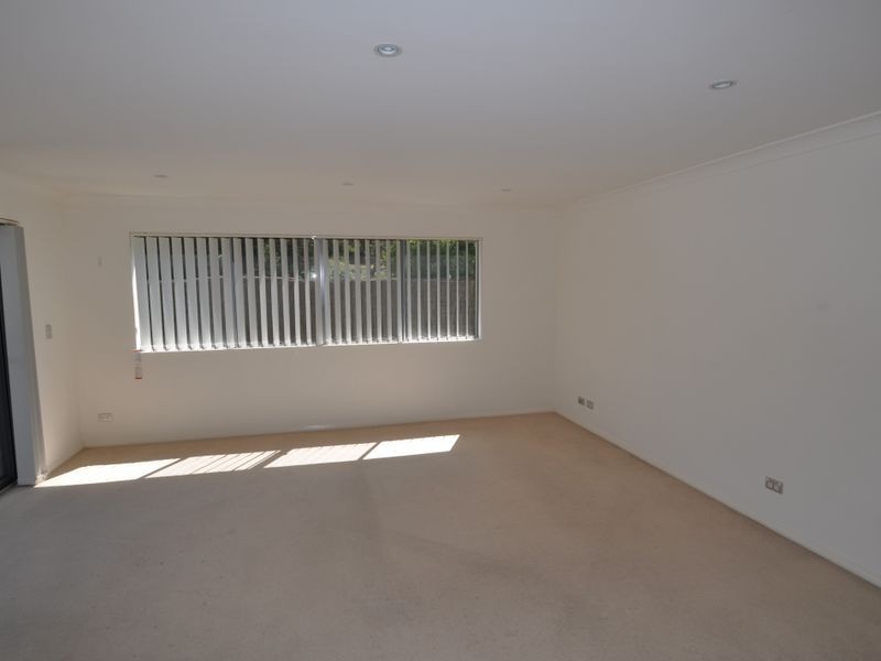 12/13-15 Moore Street, West Gosford NSW 2250