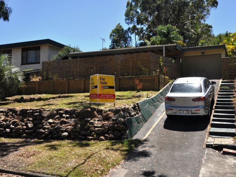 11 Walker Road, Wyoming NSW 2250