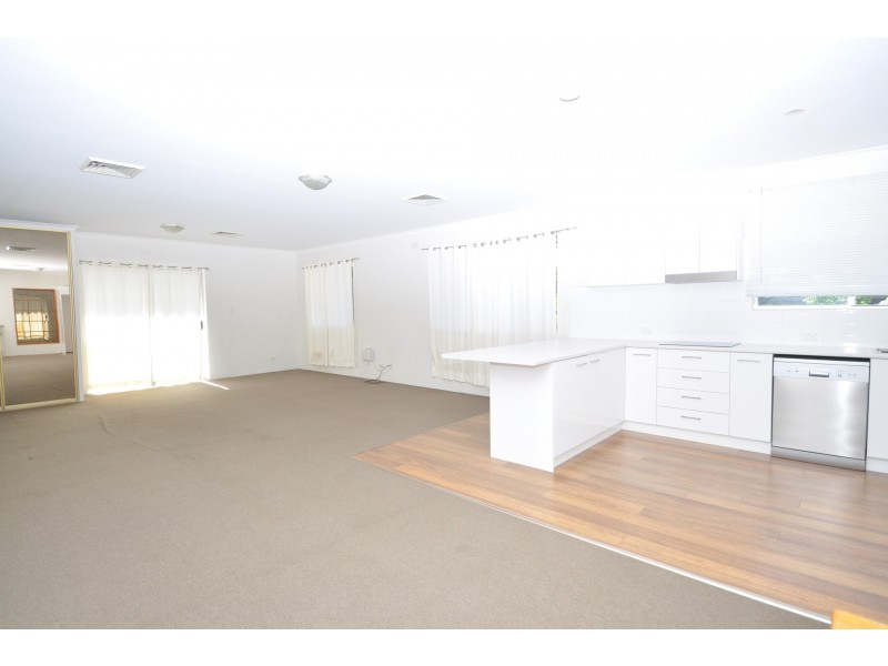 1/14 Pemell Street, Wyoming NSW 2250