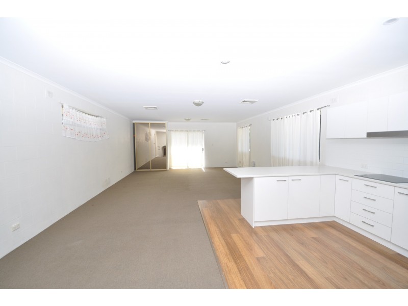 1/14 Pemell Street, Wyoming NSW 2250