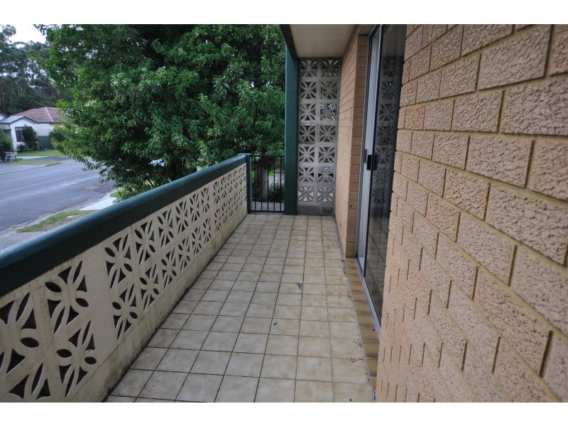 1/14 Pemell Street, Wyoming NSW 2250