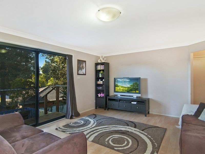 37 Taylor Road, Lisarow NSW 2250