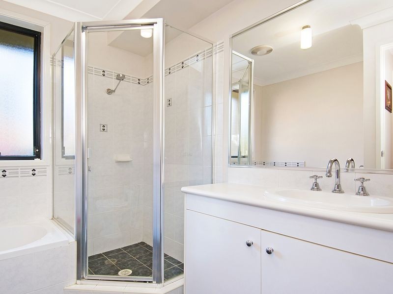 37 Taylor Road, Lisarow NSW 2250