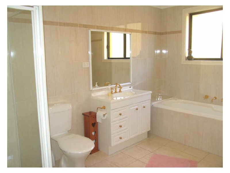 West Gosford NSW 2250