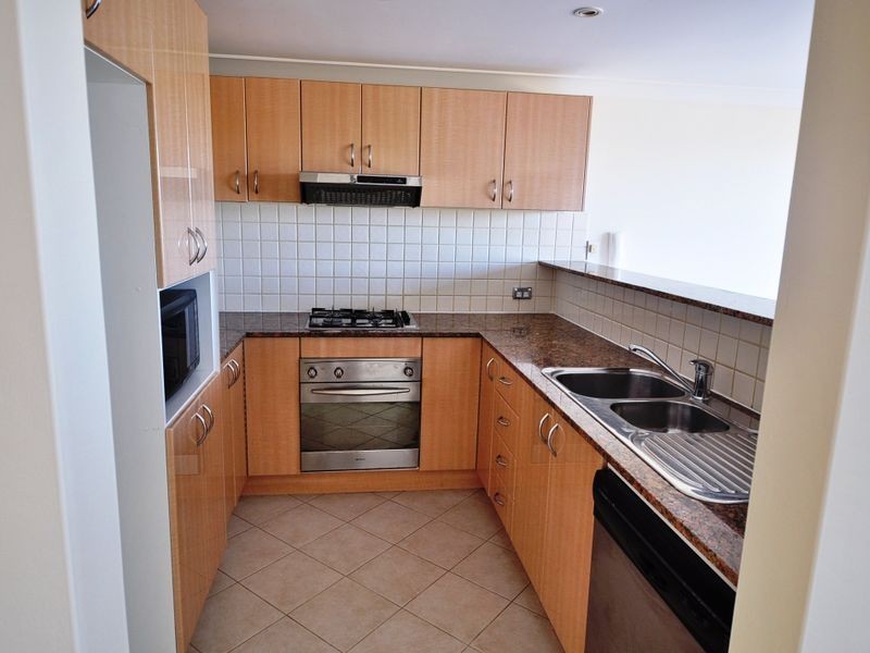 21/92 John Whiteway Drive, Gosford NSW 2250