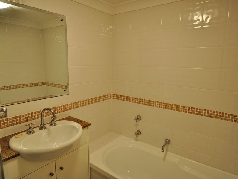 21/92 John Whiteway Drive, Gosford NSW 2250