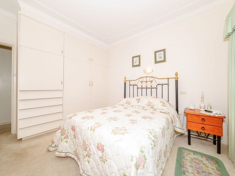 69 Caroline Street, East Gosford NSW 2250