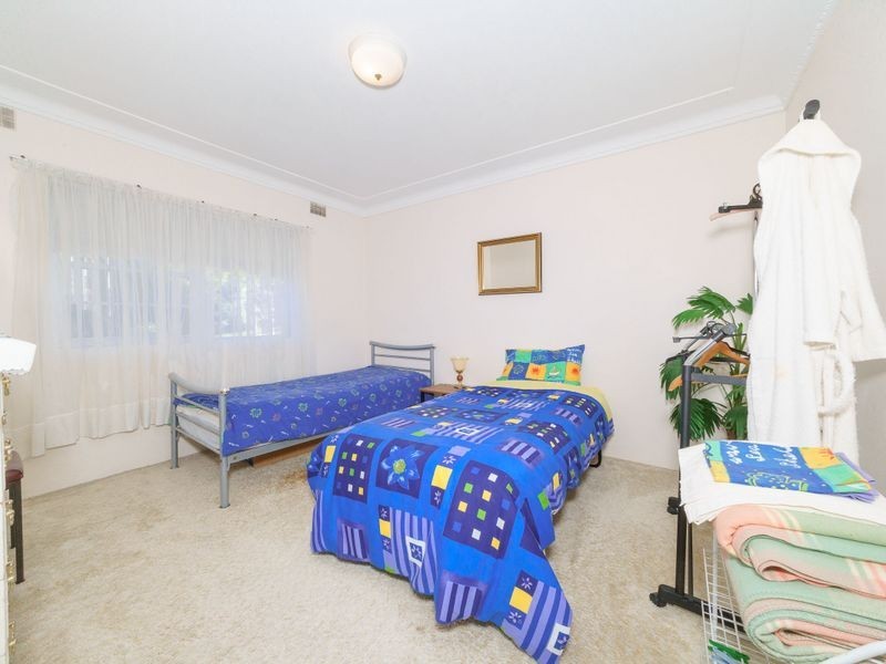 69 Caroline Street, East Gosford NSW 2250