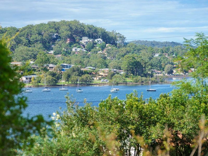 69 Caroline Street, East Gosford NSW 2250