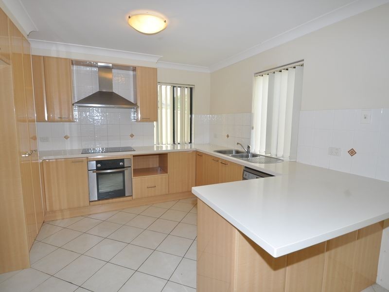 8/74 Hutton Road, The Entrance North NSW 2261