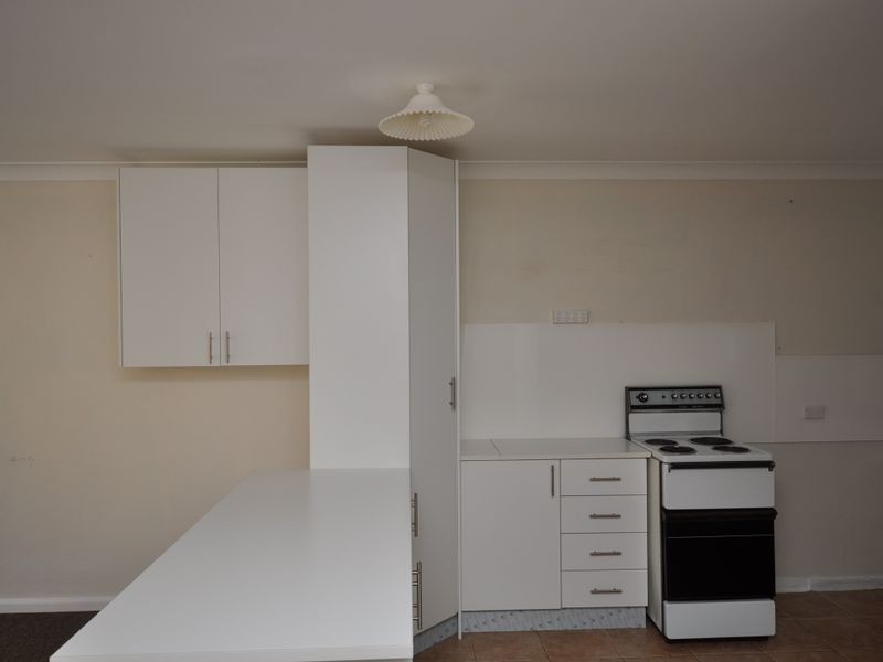 2/33 Central Coast Highway, West Gosford NSW 2250