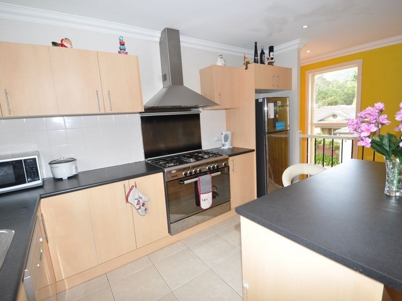 2/6 Bradys Gully Road, North Gosford NSW 2250