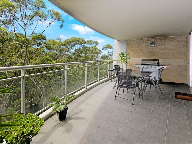 474/80 John Whiteway Drive, Gosford NSW 2250