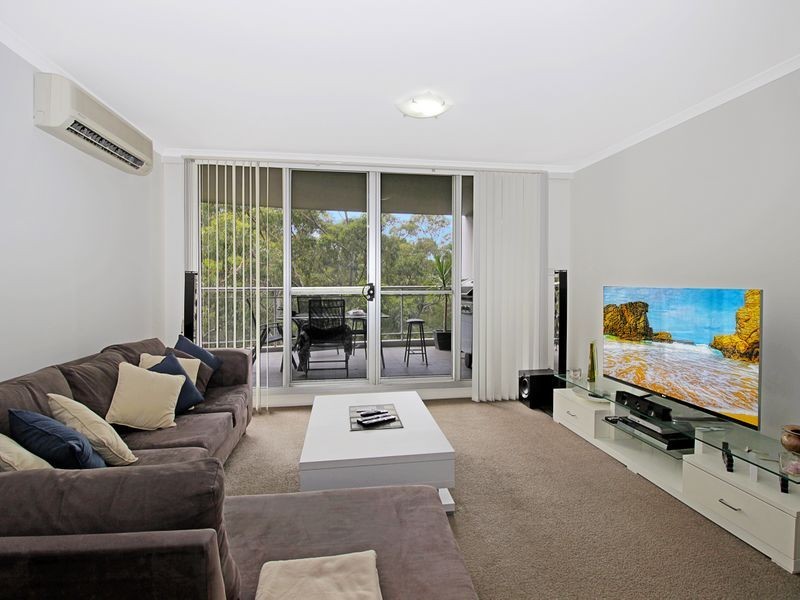474/80 John Whiteway Drive, Gosford NSW 2250