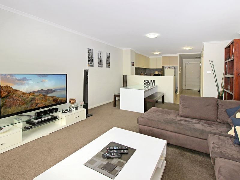 474/80 John Whiteway Drive, Gosford NSW 2250