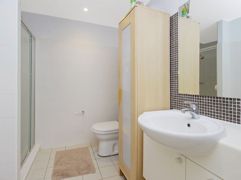 474/80 John Whiteway Drive, Gosford NSW 2250